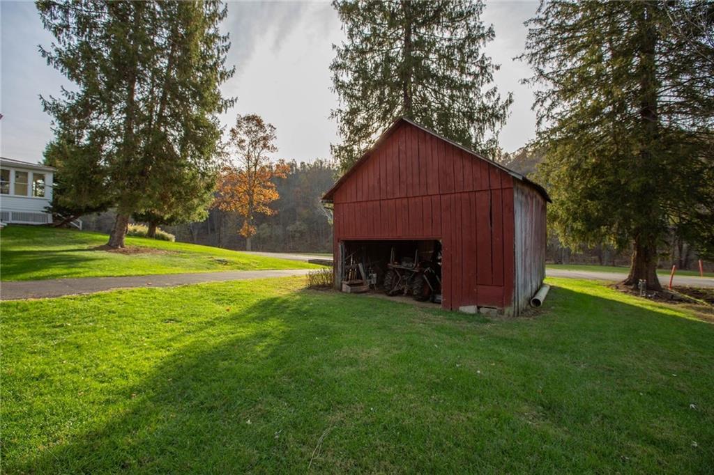 195 West W Railroad Road Sycamore, PA 15364 - Photo 9 of 50