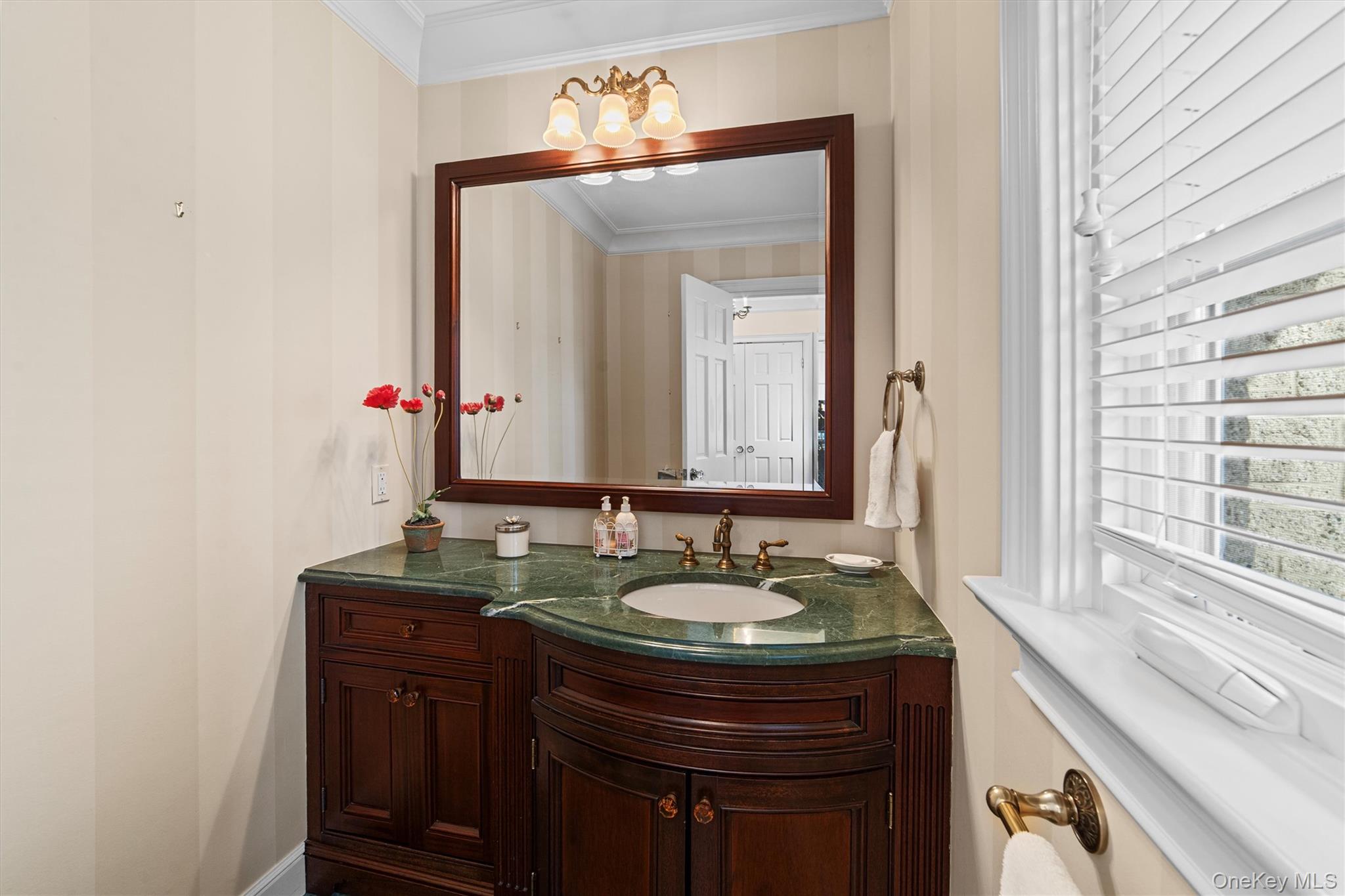 52 Oakledge Road Bronxville, NY 10708 - Photo 18 of 39