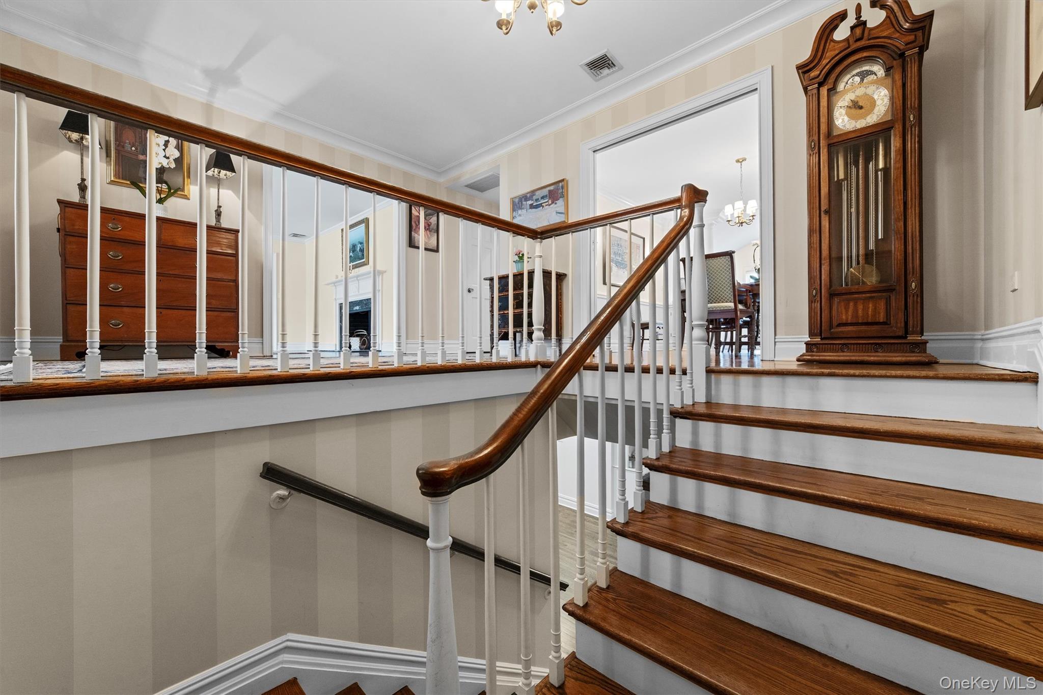 52 Oakledge Road Bronxville, NY 10708 - Photo 4 of 39