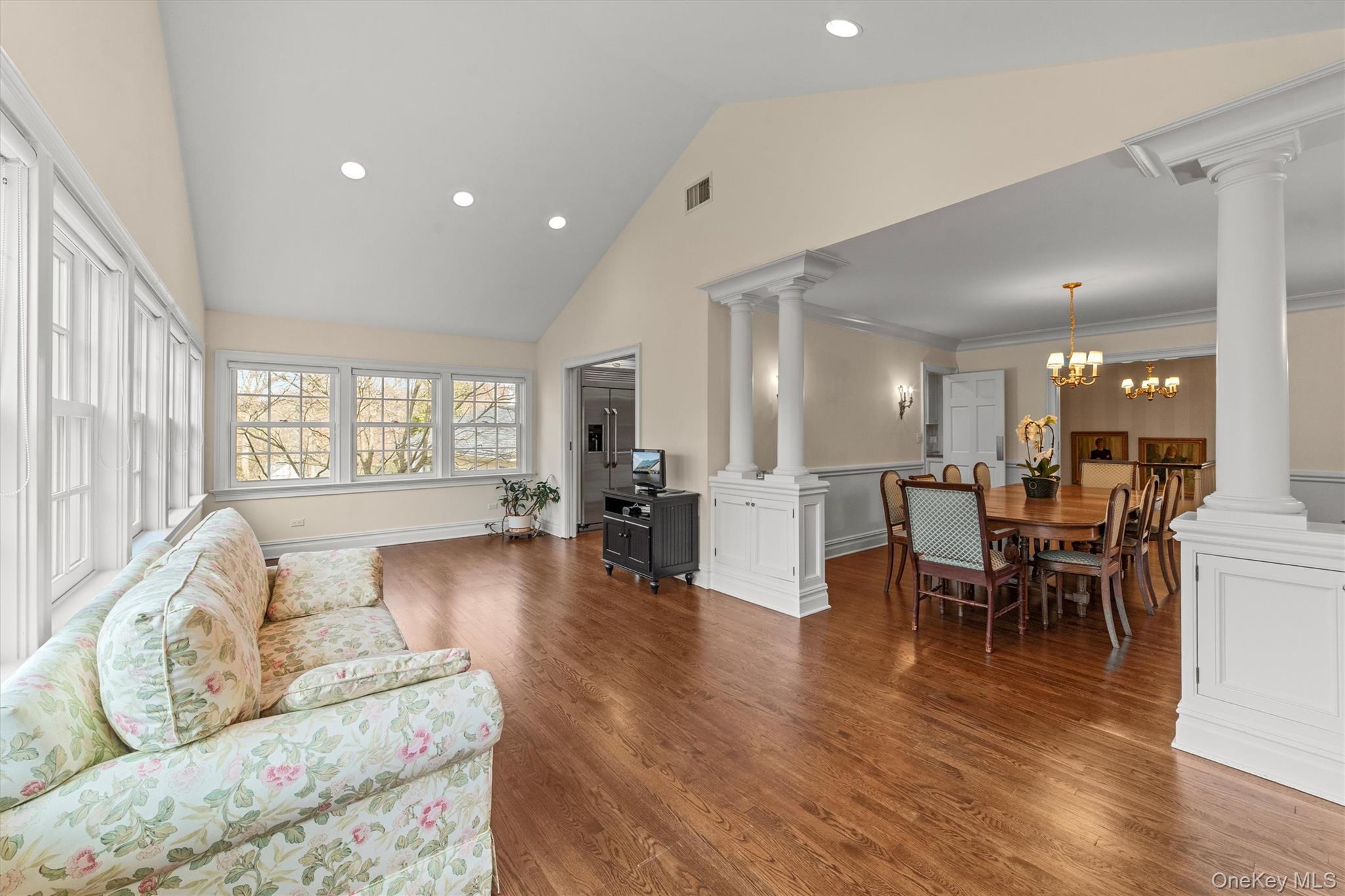 52 Oakledge Road Bronxville, NY 10708 - Photo 8 of 39