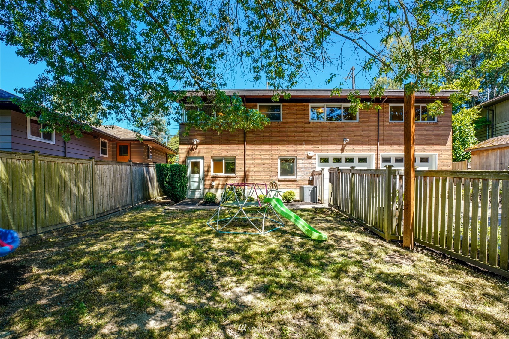 4101 Southwest Barton Street Seattle, WA 98136 - Photo 25 of 36 Gallery Image 25