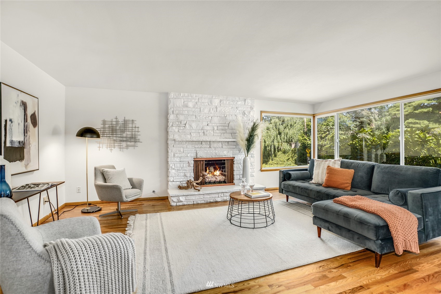 4101 Southwest Barton Street Seattle, WA 98136 - Photo 3 of 36 Gallery Image 3