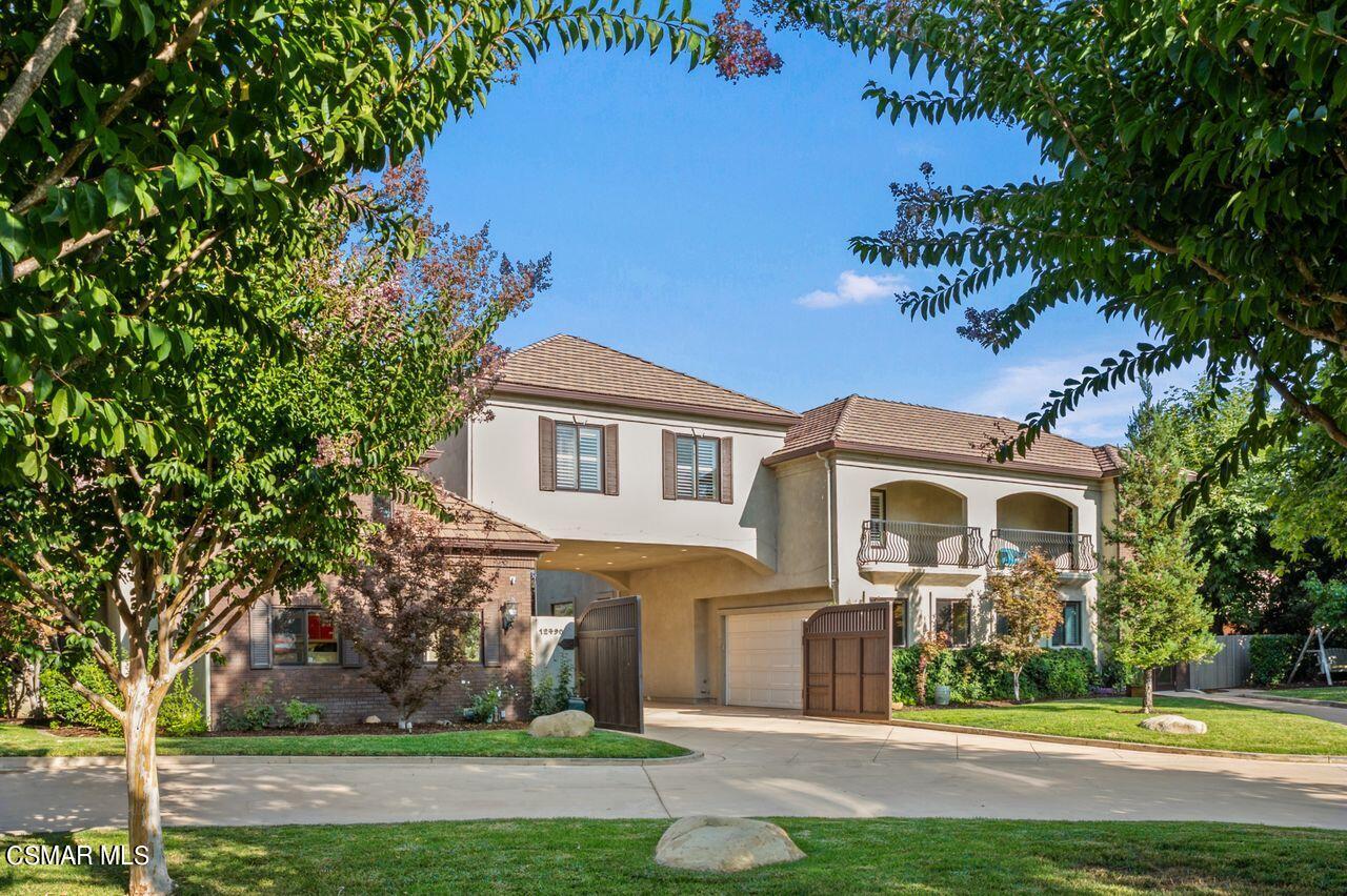12490 MacDonald Drive Ojai, CA 93023 - Photo 6 of 87 front view of a house with a yard