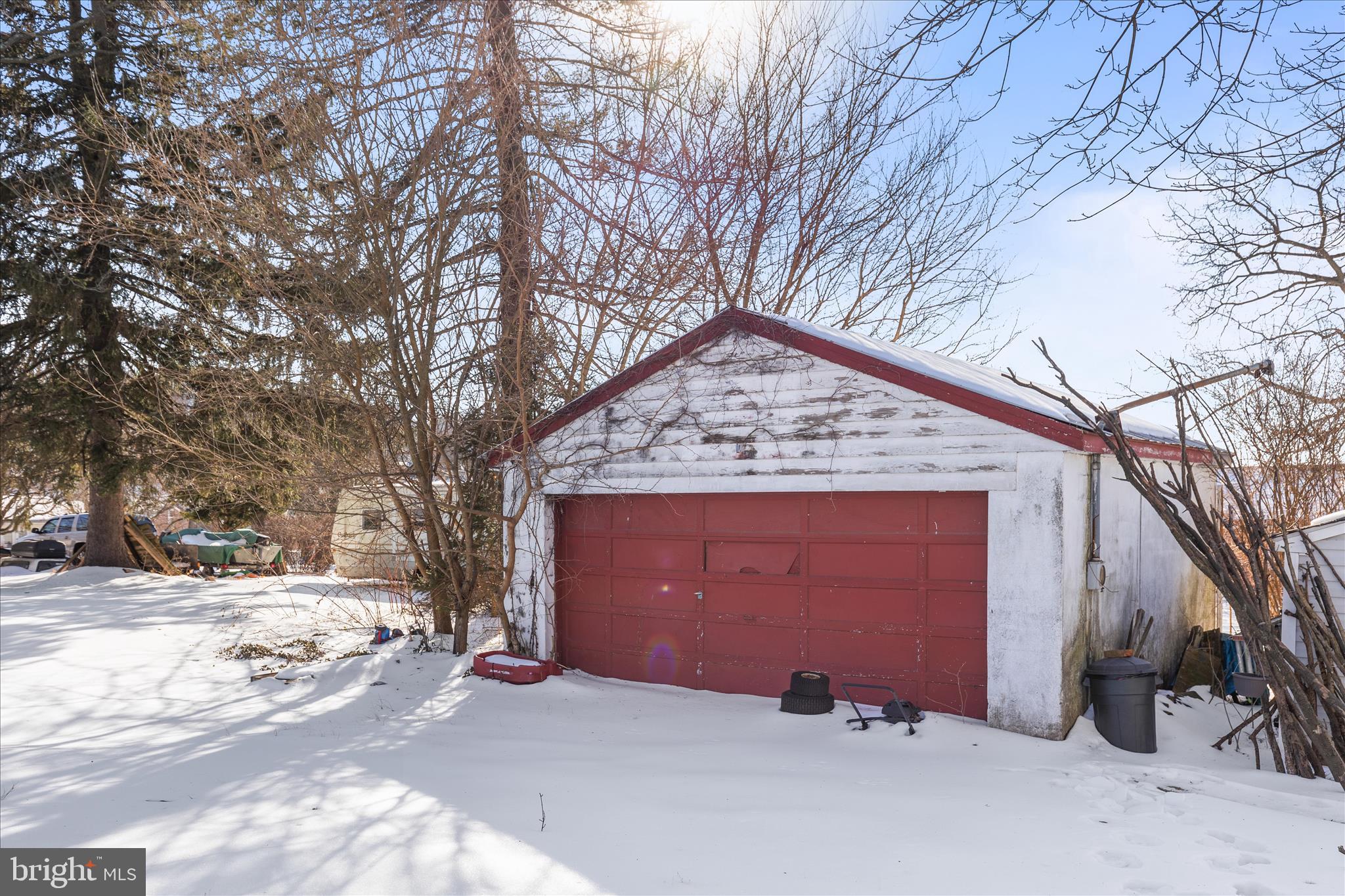 2425 Arlington Street York, PA 17402 - Photo 3 of 37