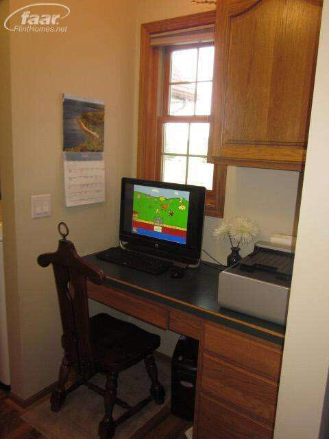 11279 Potter Road Flushing, MI 48433 - Photo 12 of 35 20360176-11.JPG