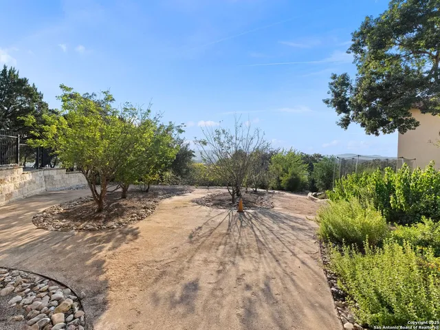 $4,400,000 | 15 Paseo Valencia, San Antonio, TX 78257