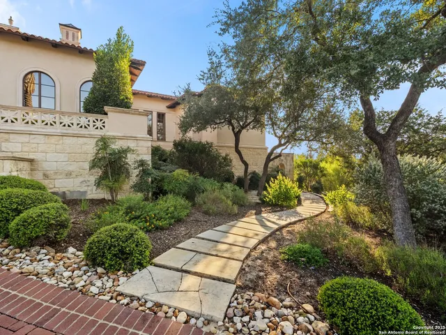 $4,400,000 | 15 Paseo Valencia, San Antonio, TX 78257