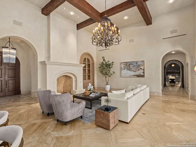$4,400,000 | 15 Paseo Valencia, San Antonio, TX 78257