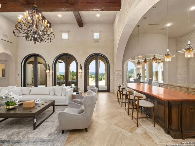 $4,400,000 | 15 Paseo Valencia, San Antonio, TX 78257