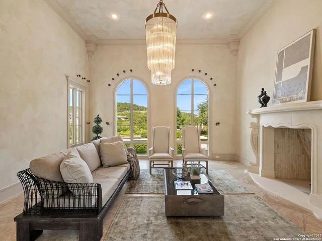 $4,400,000 | 15 Paseo Valencia, San Antonio, TX 78257