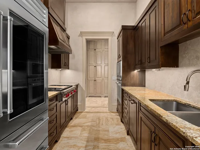 $4,400,000 | 15 Paseo Valencia, San Antonio, TX 78257