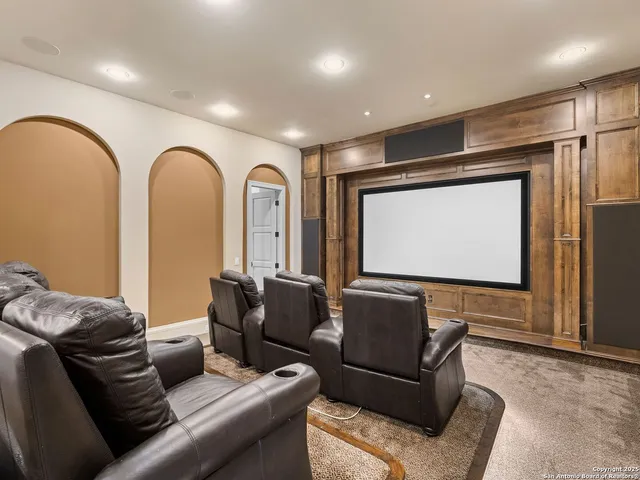 $4,400,000 | 15 Paseo Valencia, San Antonio, TX 78257