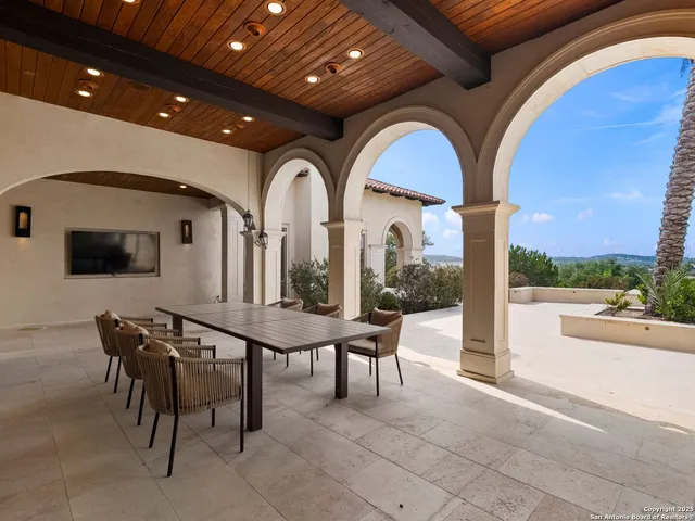 $4,400,000 | 15 Paseo Valencia, San Antonio, TX 78257