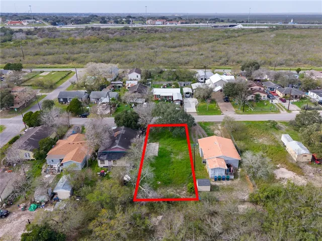 an aerial view of a tennis ground