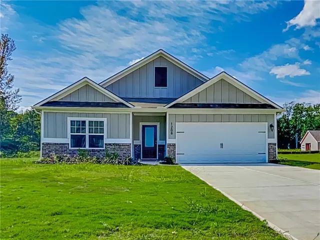 $1,925 | 1208 Fendt Drive, Locust Grove, GA 30248