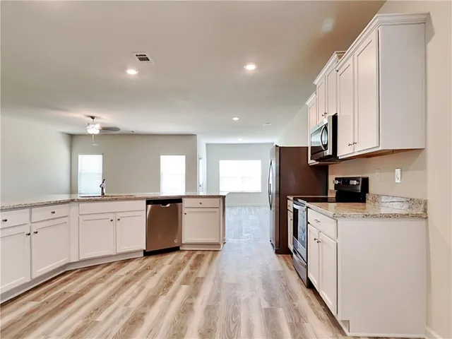 $1,925 | 1208 Fendt Drive, Locust Grove, GA 30248