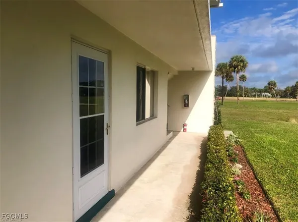 $995 | 343 Joel Boulevard, Unit 111, Lehigh Acres, FL 33936