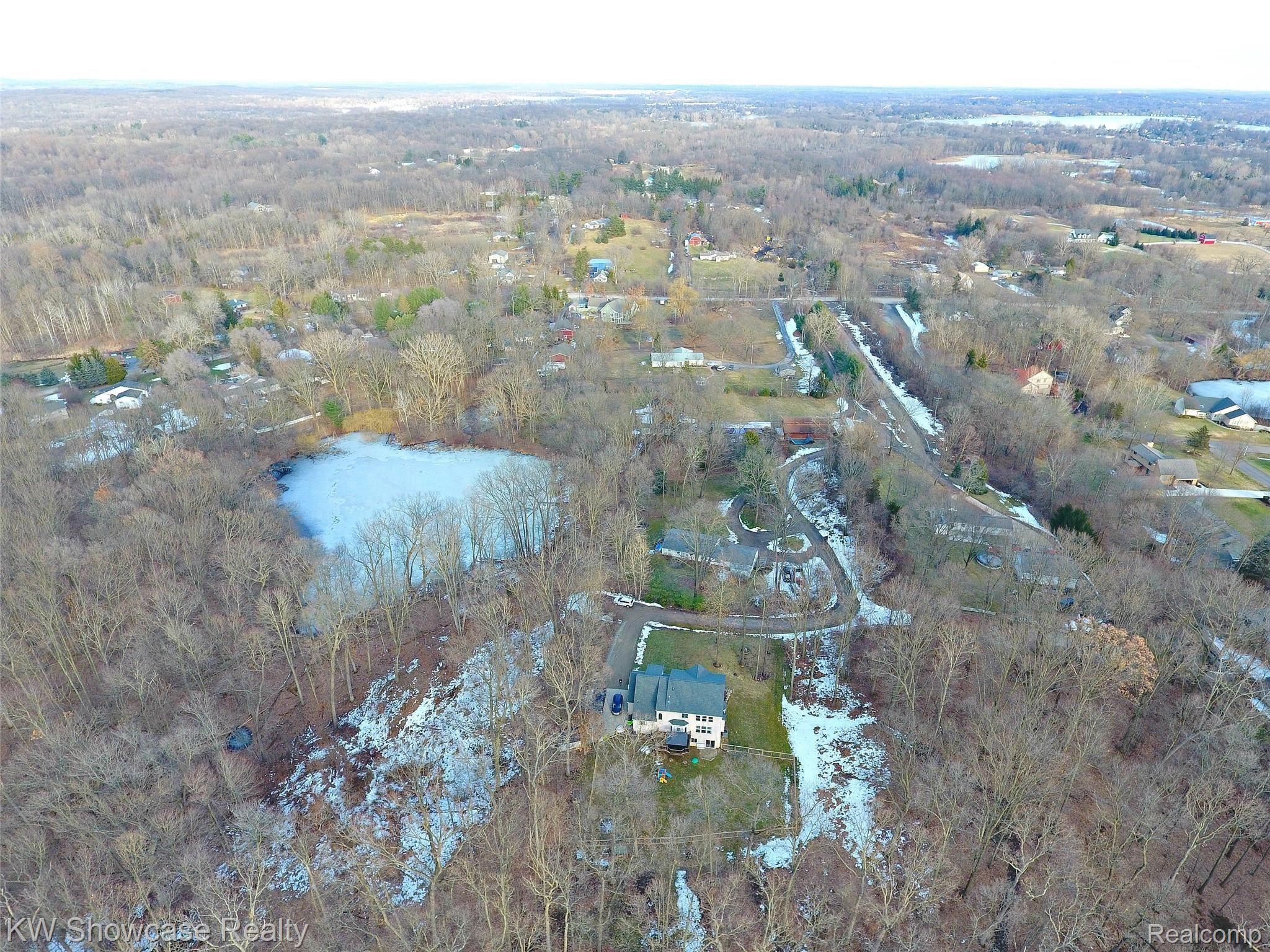 1787 Porter Road White Lake, MI 48383 - Photo 4 of 37 Porter Rd Back Aerial 2.jpg