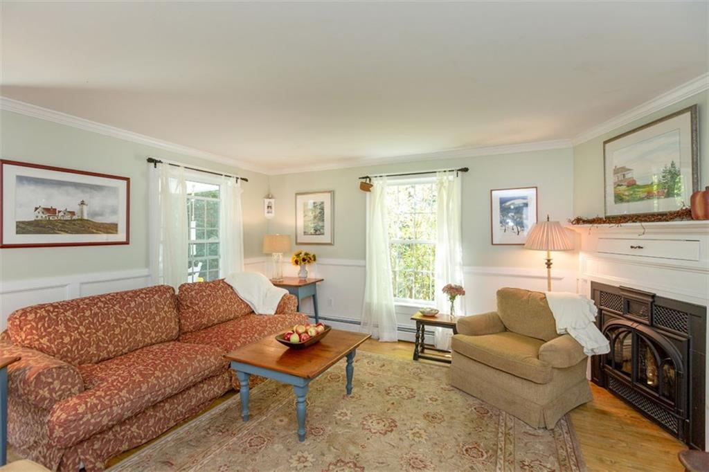 8 Mayflower Drive Cumberland, ME 04021 - Photo 11 of 17 Photo