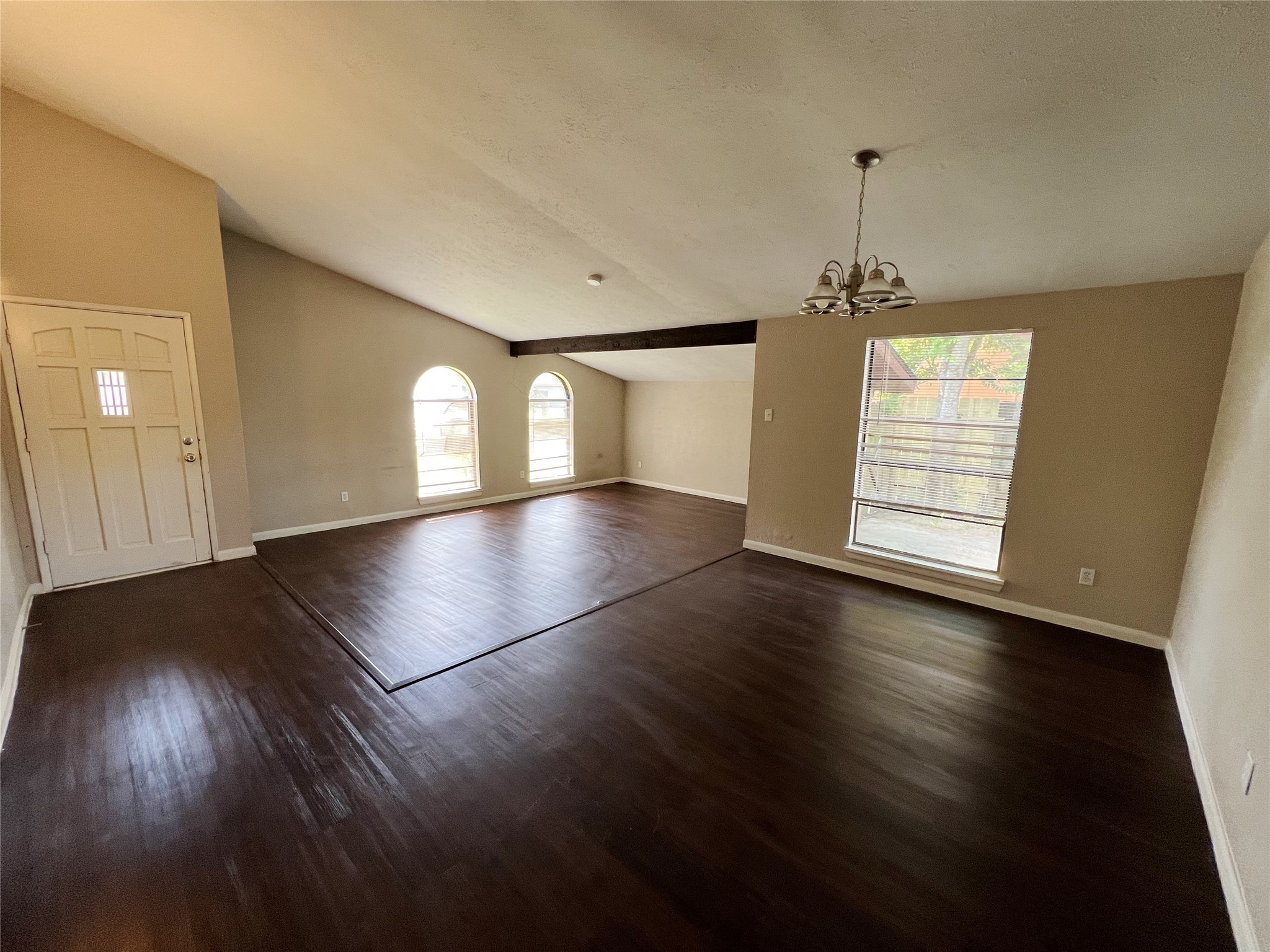 15806 Corsair Road Houston, TX 77053 - Photo 4 of 17