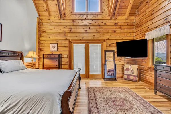 $1,350,000 | 500 Jacksons Flat, Covington, VA 24426