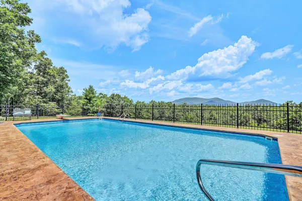 $1,350,000 | 500 Jacksons Flat, Covington, VA 24426