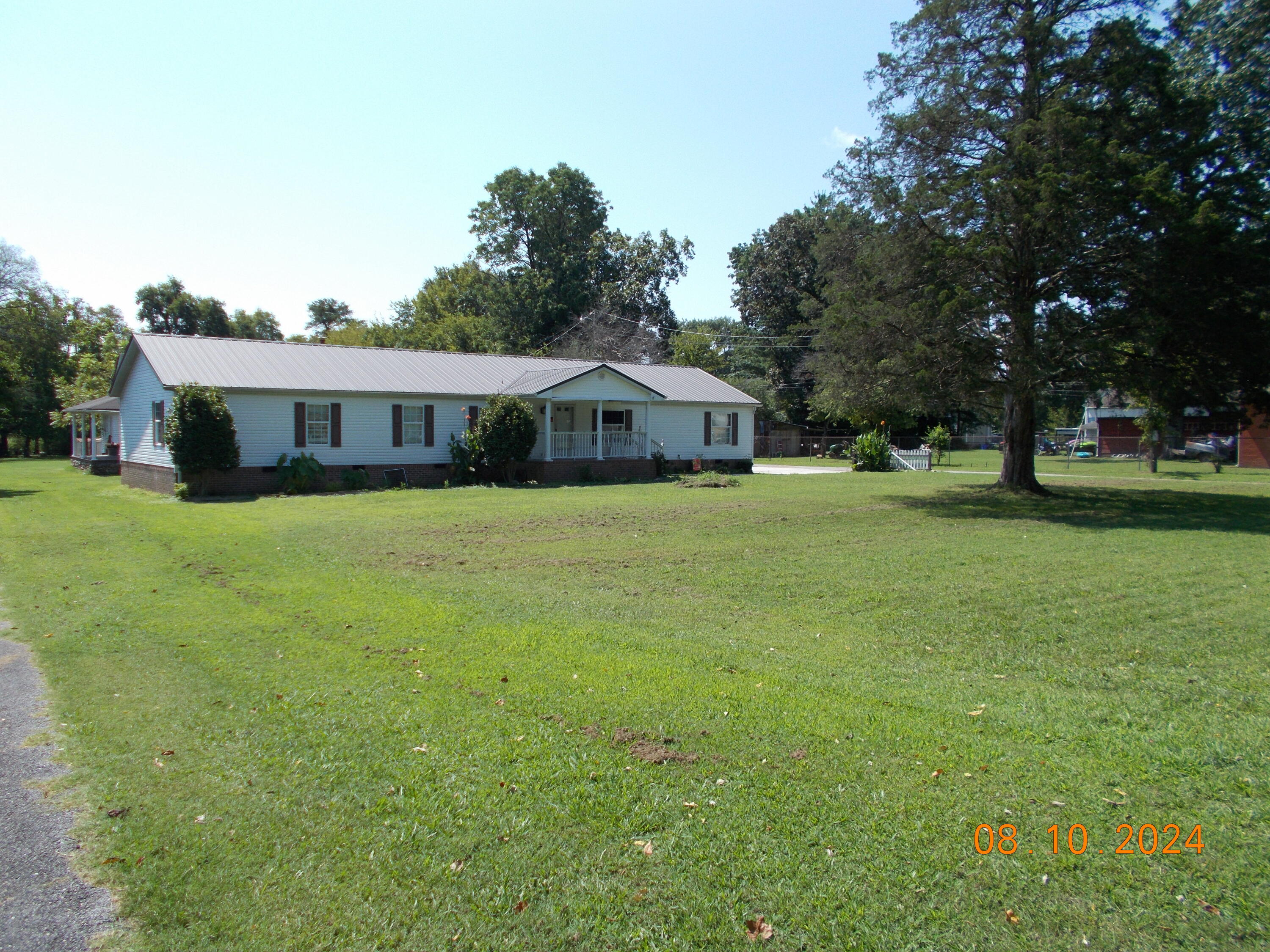 8830 Springfield Road Soddy Daisy, TN 37379 - Photo 12 of 36 DSCN1028