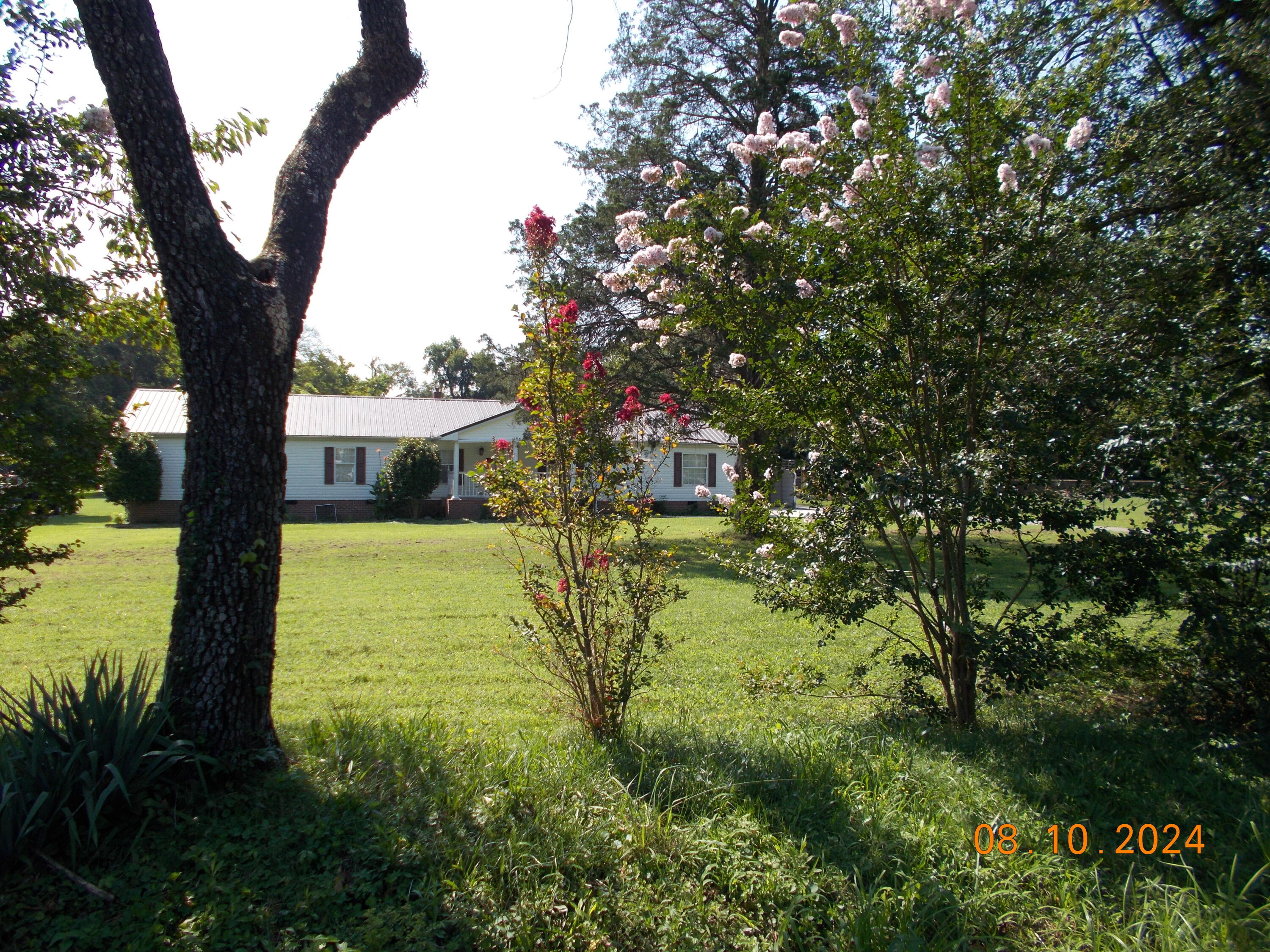8830 Springfield Road Soddy Daisy, TN 37379 - Photo 3 of 36 DSCN0993