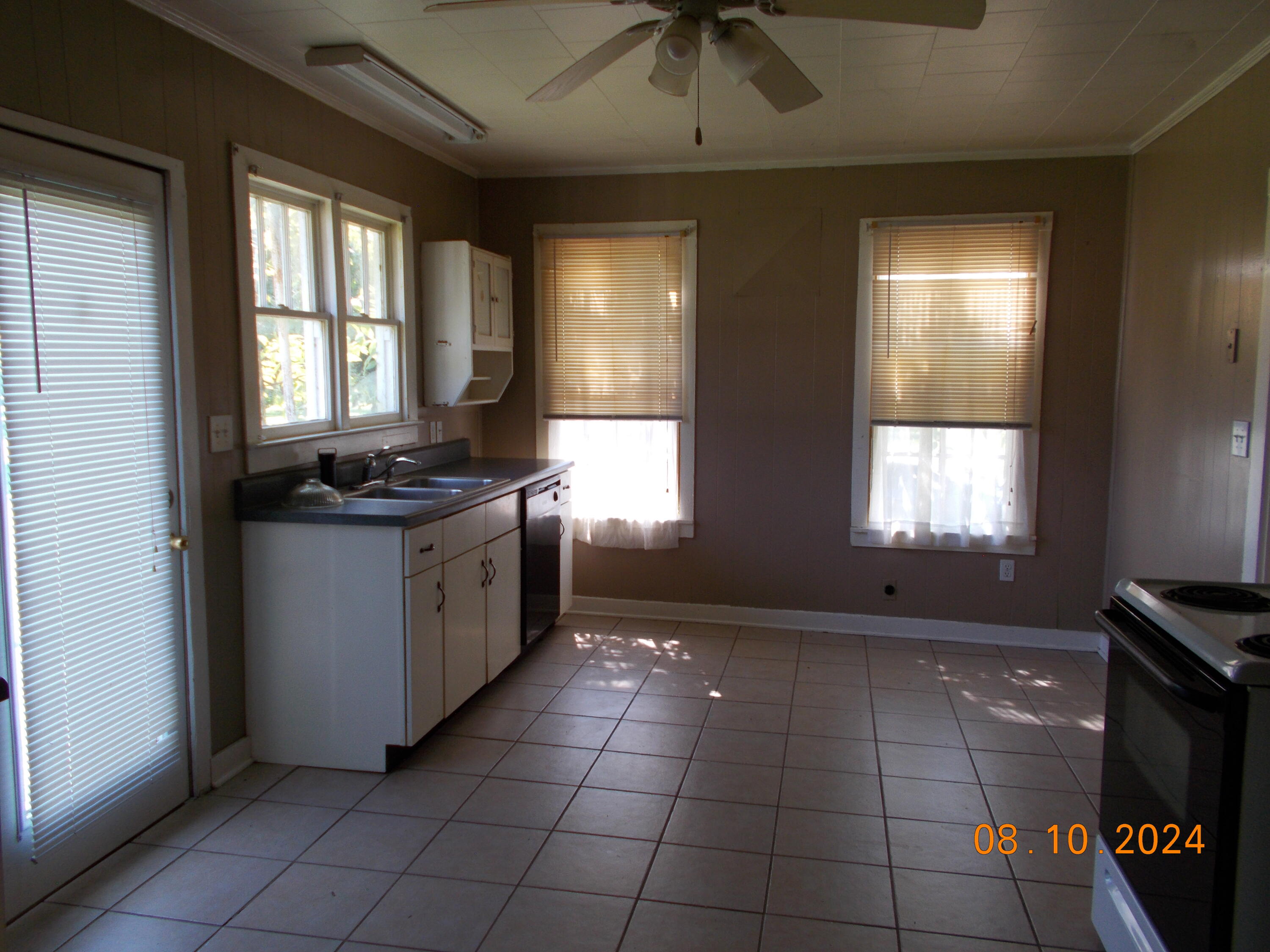 8830 Springfield Road Soddy Daisy, TN 37379 - Photo 31 of 36 DSCN1025