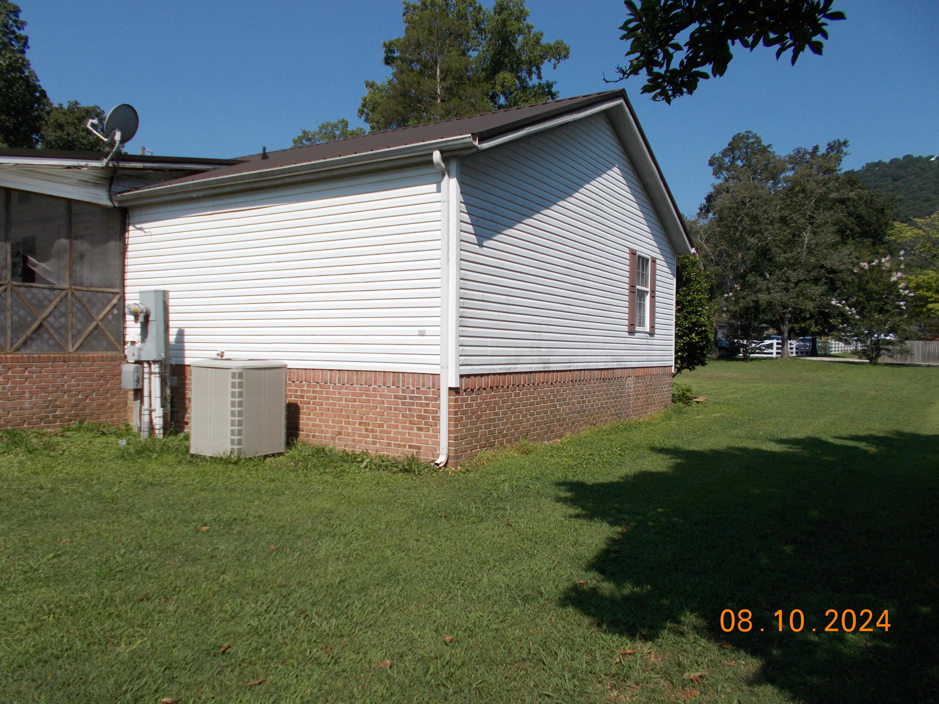 8830 Springfield Road Soddy Daisy, TN 37379 - Photo 5 of 36 DSCN0995