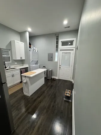 $2,500 | 2613 West Cortland Street, Unit 1, Chicago, IL 60647