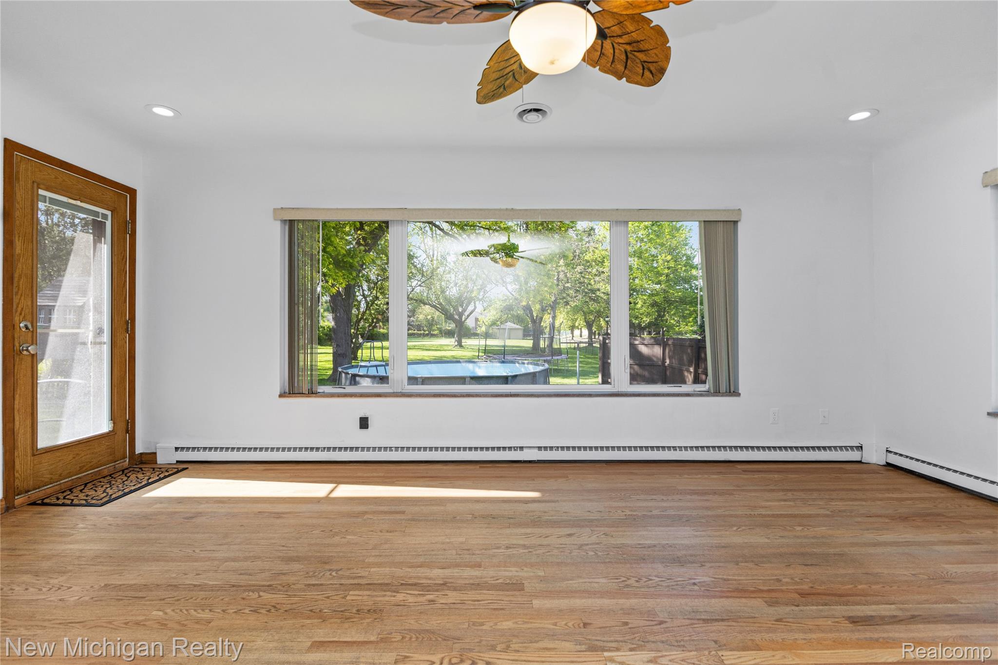 8359 Chicago Road South Warren, MI 48093 - Photo 25 of 74