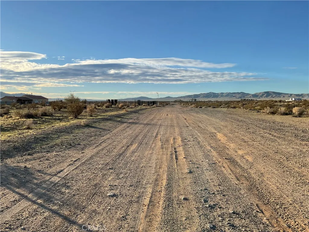 1 Buffalo Trail Helendale, CA 92342 - Photo 6 of 10 a view of an ocean and beach