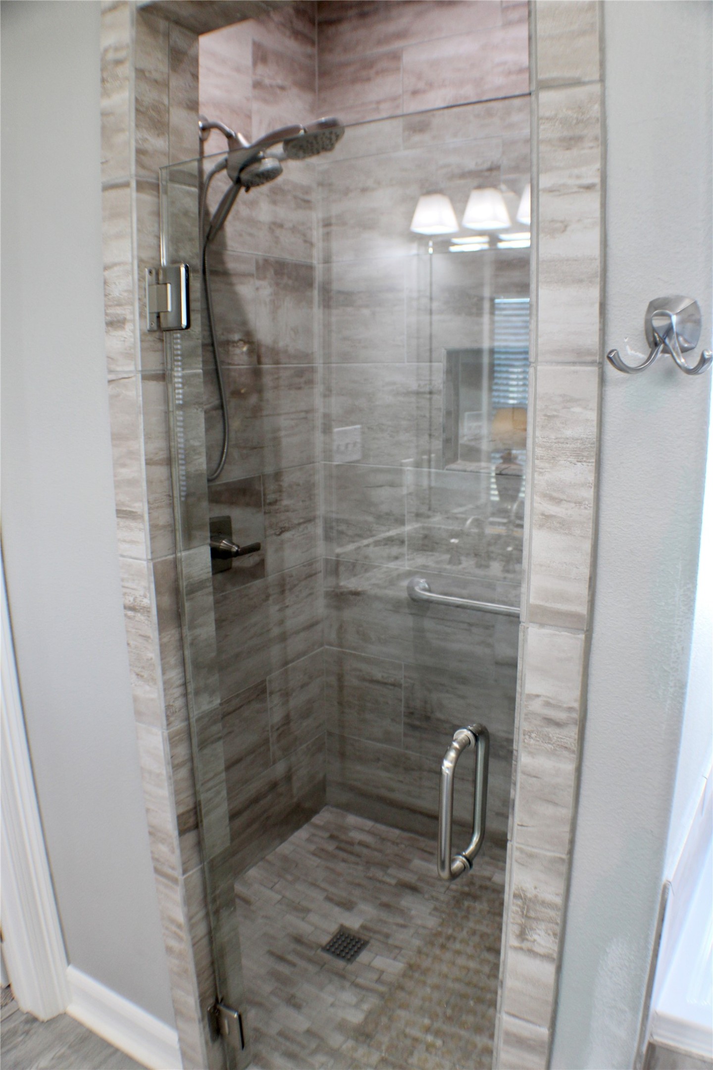 5305 Wheeler Road Lumberton, TX 77657 - Photo 21 of 48 a bathroom with a shower