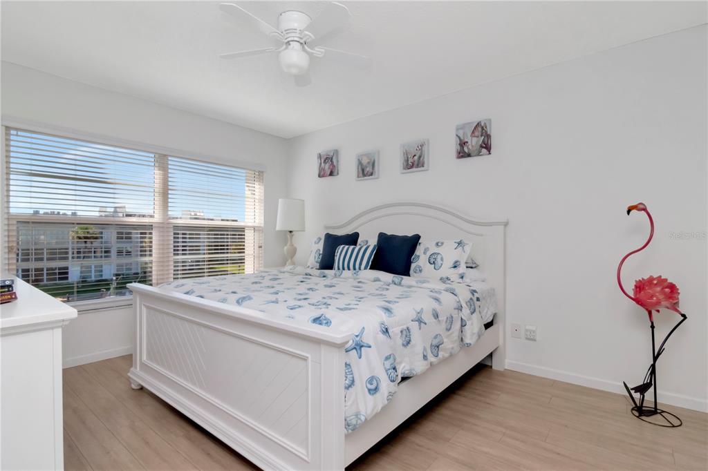 4390 Exeter Drive, Unit 305 Longboat Key, FL 34228 - Photo 20 of 78