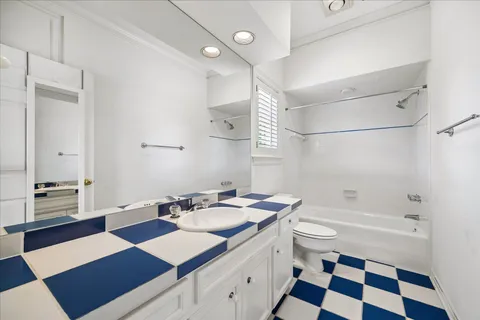 $2,695,000 | 5970 Riverview Way, Houston, TX 77057