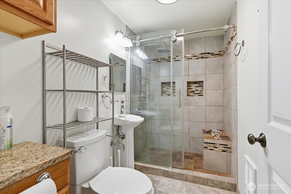 614 West Loop Drive Moses Lake, WA 98837 - Photo 11 of 33