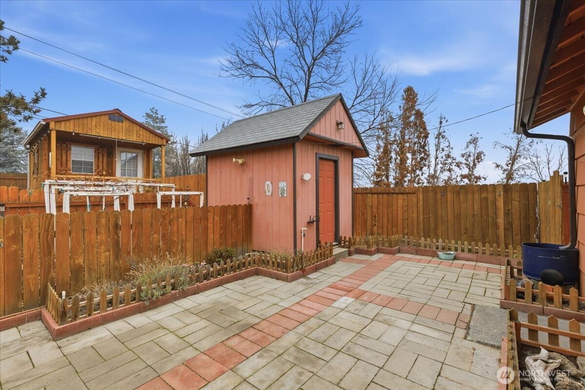 614 West Loop Drive Moses Lake, WA 98837 - Photo 18 of 33