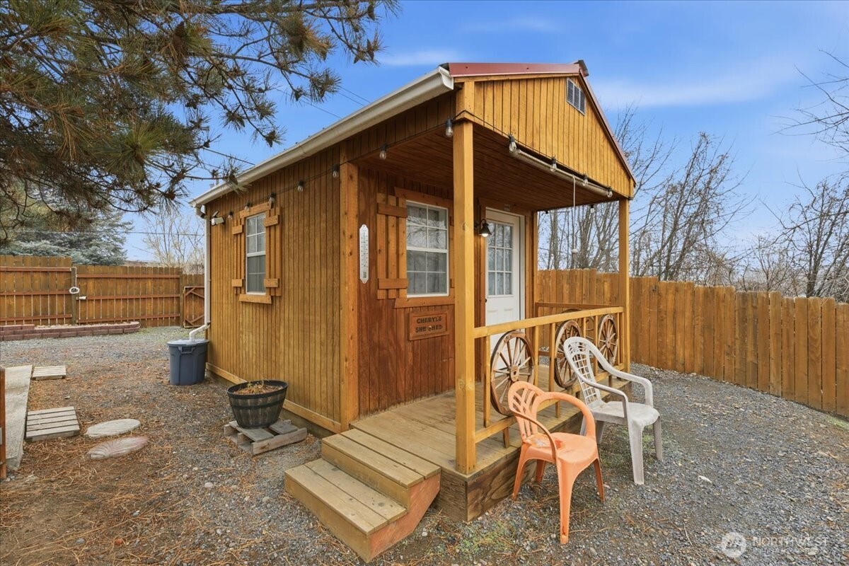 614 West Loop Drive Moses Lake, WA 98837 - Photo 20 of 33