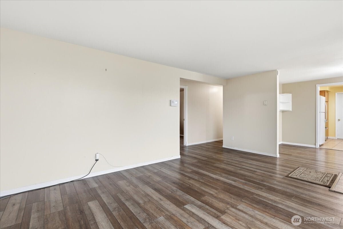 614 West Loop Drive Moses Lake, WA 98837 - Photo 2 of 33