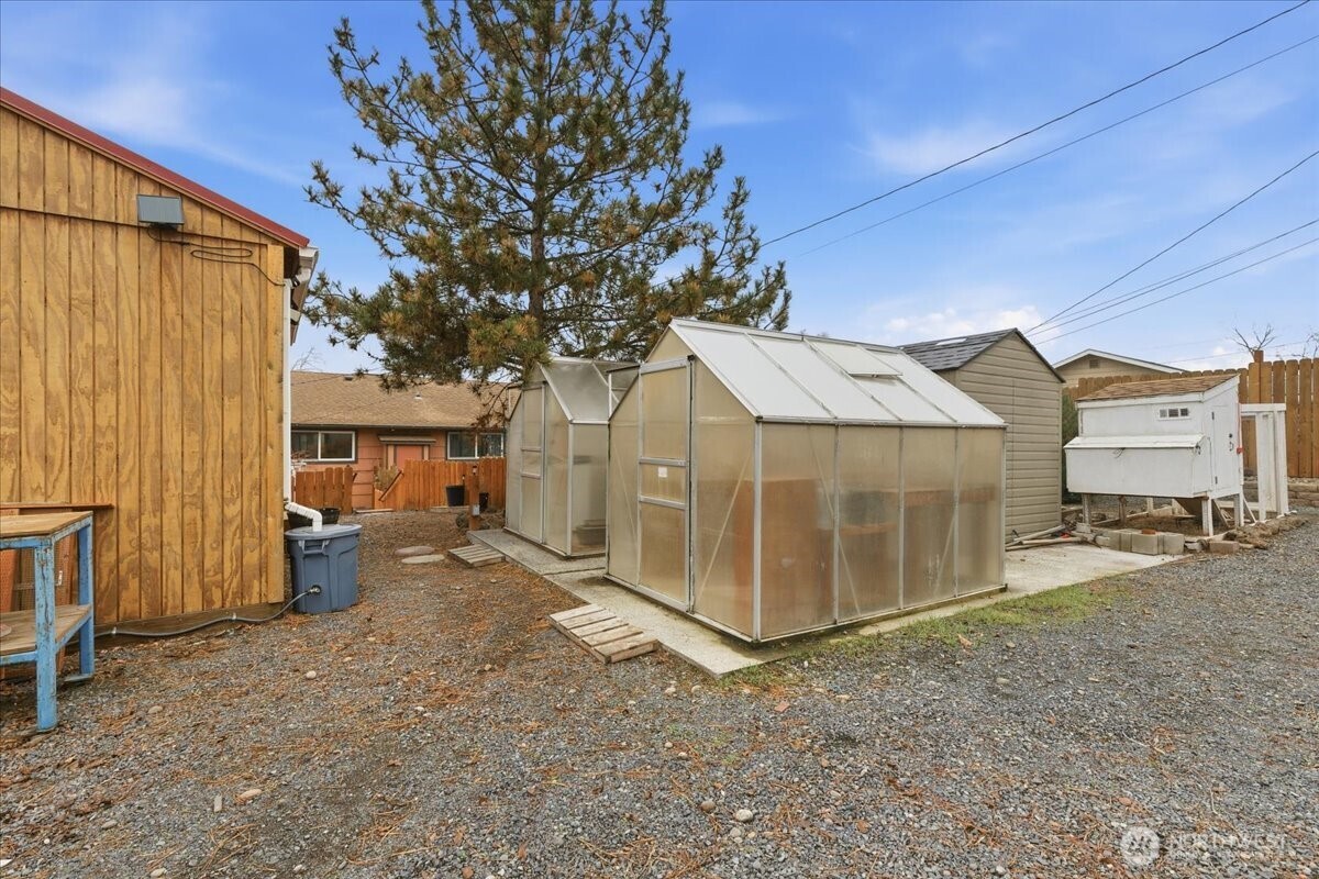 614 West Loop Drive Moses Lake, WA 98837 - Photo 24 of 33