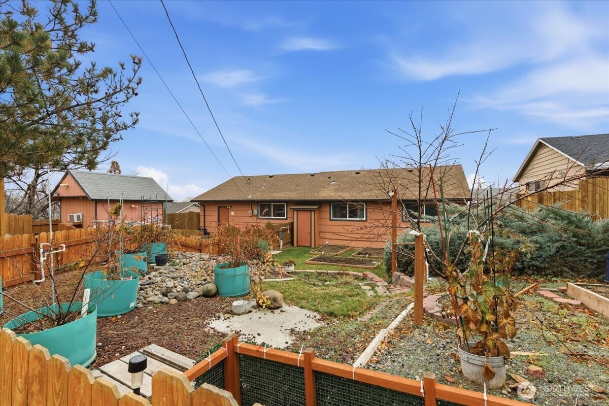 614 West Loop Drive Moses Lake, WA 98837 - Photo 27 of 33