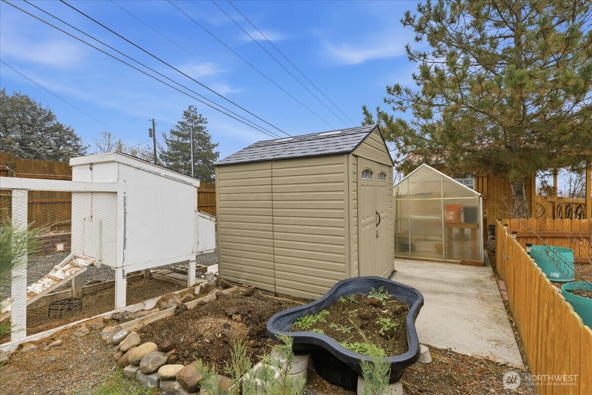 614 West Loop Drive Moses Lake, WA 98837 - Photo 28 of 33