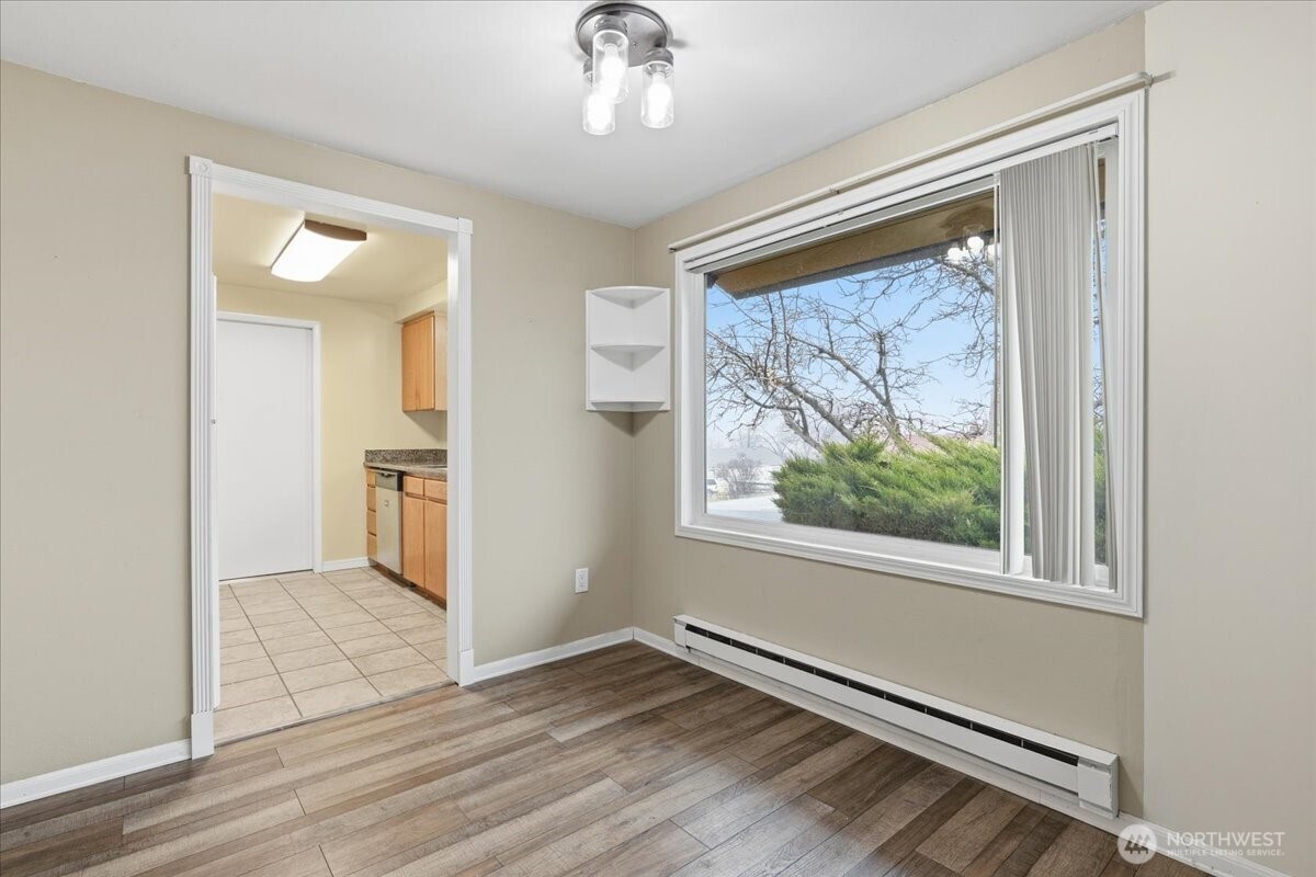 614 West Loop Drive Moses Lake, WA 98837 - Photo 5 of 33