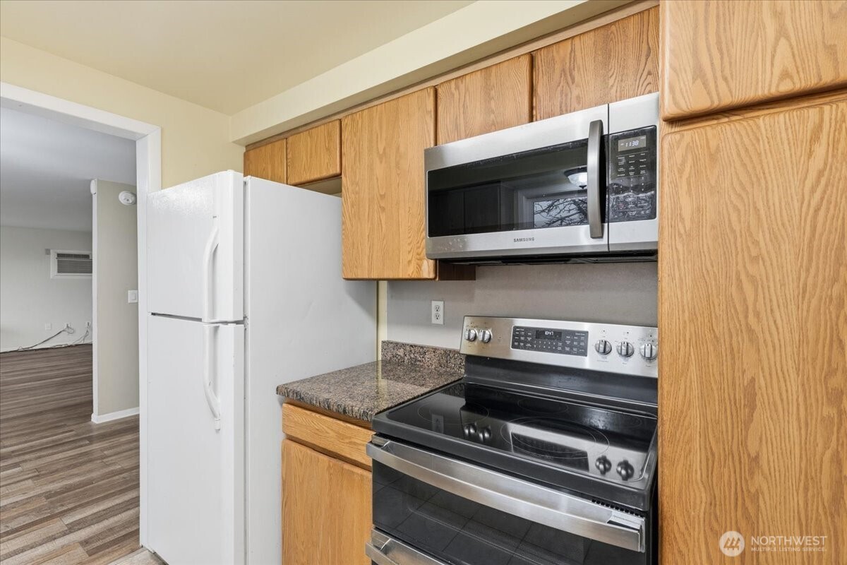 614 West Loop Drive Moses Lake, WA 98837 - Photo 7 of 33