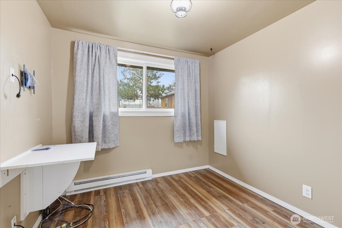 614 West Loop Drive Moses Lake, WA 98837 - Photo 10 of 33