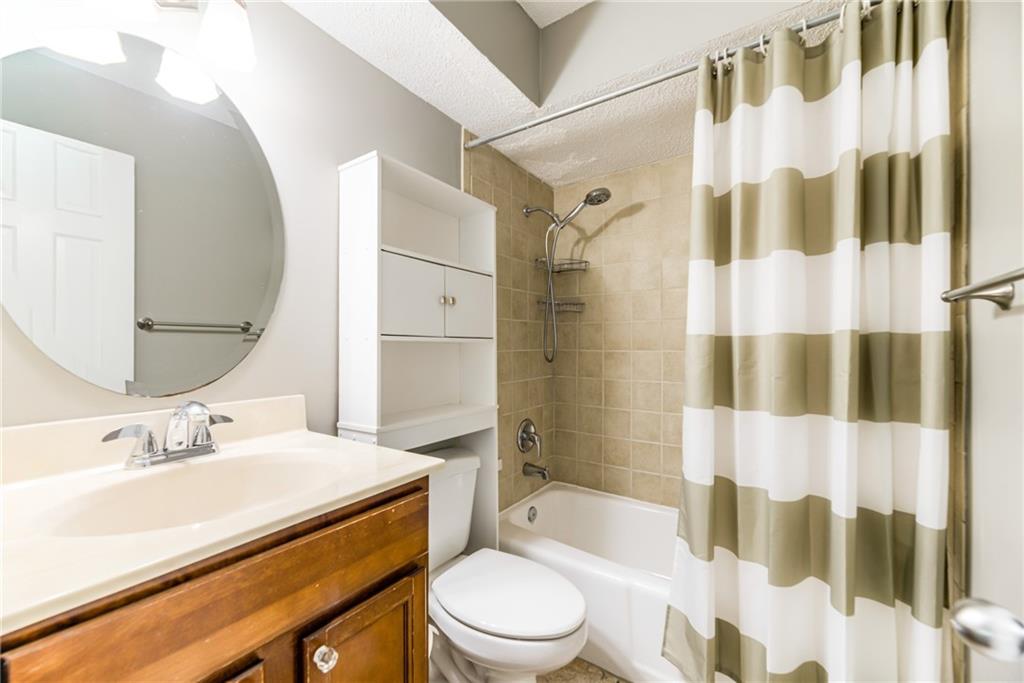 3602 Gillham Road, Unit 4 Kansas City, MO 64111 - Photo 16 of 27