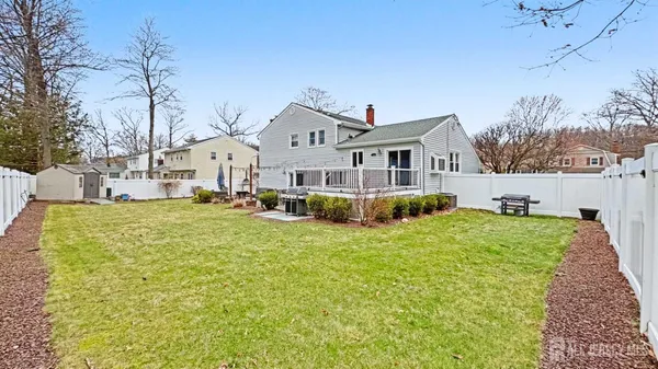 $899,000 | 19 Norton Street, Edison, NJ 08820