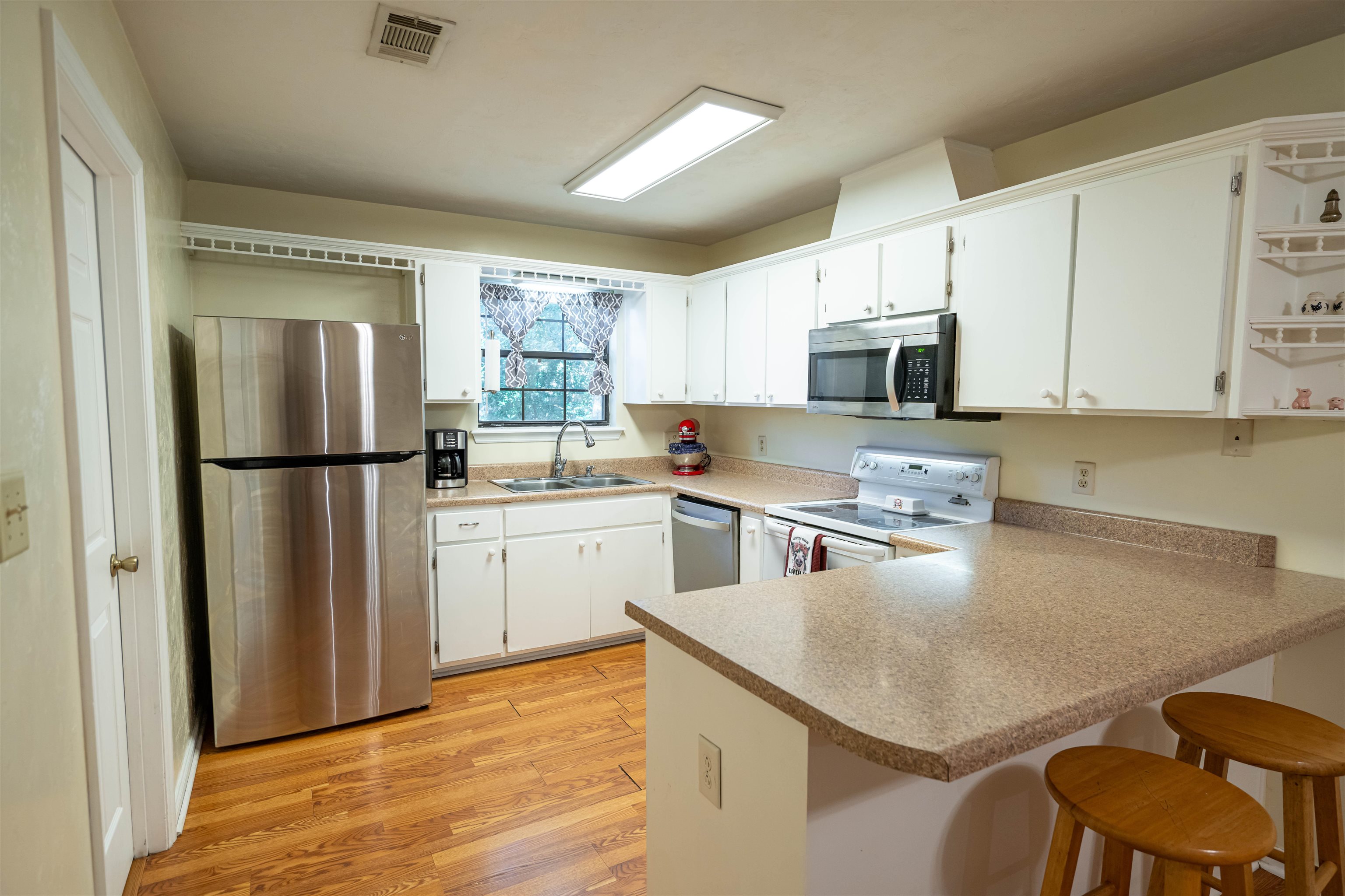 5432 Grove Valley Road Tallahassee, FL 32303 - Photo 6 of 28