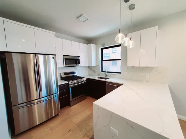 $2,500 | 6809 Palisade Avenue, Unit 302, Guttenberg, NJ 07093